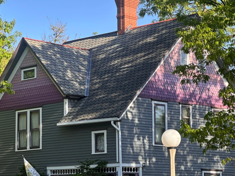 custom roofing and siding installation